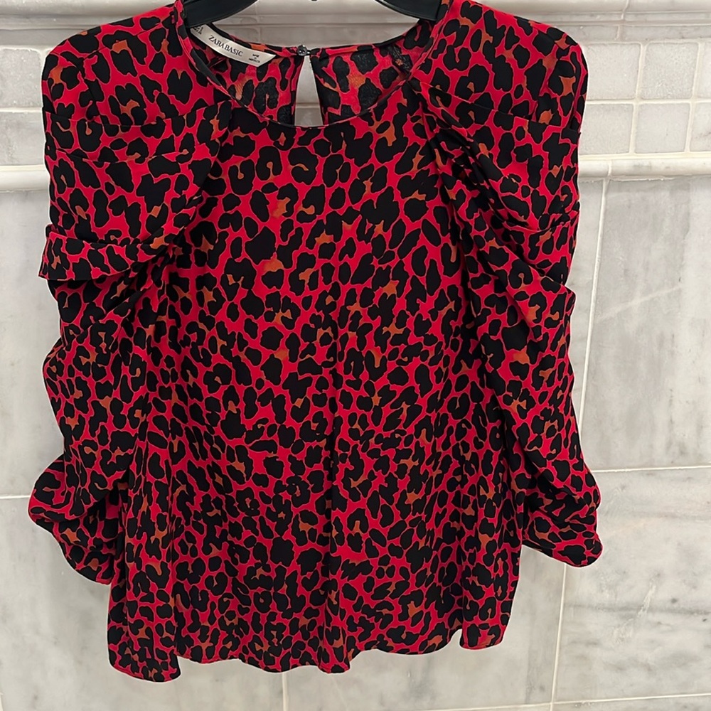 Zara blouse, size small, good condition